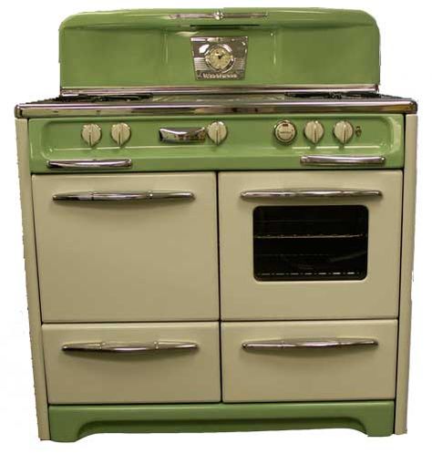 #1050  This is a Wedgewood, 4-burner, from the 1950's. It features a custom color, oven/broiler, storage and a light. 40"wide, 29" deep, 47" tall. Kitchen Appliances List, Kitchen Appliance List, Retro Kitchen Appliances, Old Stove, 1950s Kitchen, Retro Appliances, Vintage Stoves, Antique Stove, Vintage Appliances