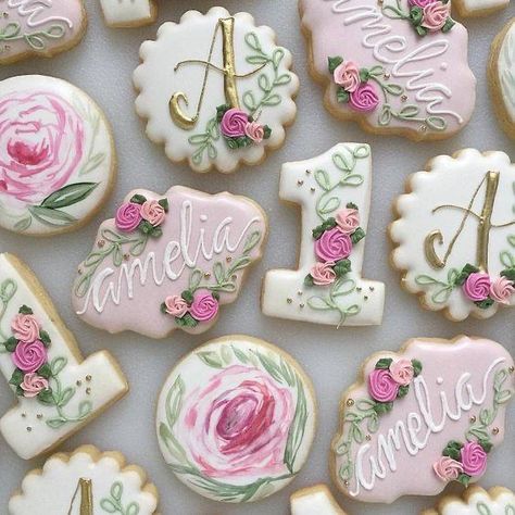 Baby First Birthday Party Ideas, Birthday Party Ideas Decoration, Party Ideas Decoration, First Birthday Decorations Girl, Floral First Birthday, Floral Cookies, First Birthday Party Ideas, First Birthday Cookies