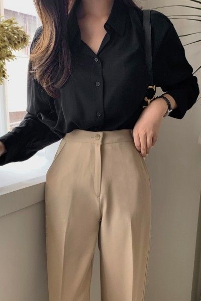 Female Styles Outfits, Summer Outfits For Office Women, Korean Shirts Women, Thai Outfits Casual, Shirt And Pants Women, Formal Clothes Women, Casual Clothes Aesthetic, Korean Office Outfit, Korean Wear