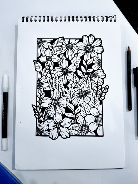 Doodle Art Of Flowers, Different Things To Draw, Sketchbook Art Journal Sketches Easy, Pen And Ink Flowers Drawings, Simple Doodles Flowers, Black Pen Art Doodles, Flower Doodle Art Design, Best Doodle Art, Black Pen Sketches