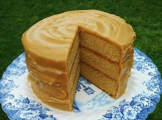 Butterscotch Cake with Caramel Icing Cake With Caramel Icing, Butterscotch Cake, Cake With Caramel, Caramel Icing, Cake Frosting Recipe, Caramel Cake, Cake Icing, Icing Recipe, Butter Cake