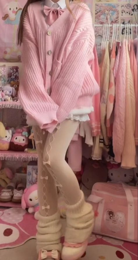 Kawaii Core Clothing, Kawaii Comfy Outfits, Really Cute Clothes, Cutegore Outfit Ideas, Alt Kawaii Outfits, Comfy Kawaii Outfits, Kawaii Outfit Ideas For School, Kawwai Outfit Ideas, Kawaii School Outfits