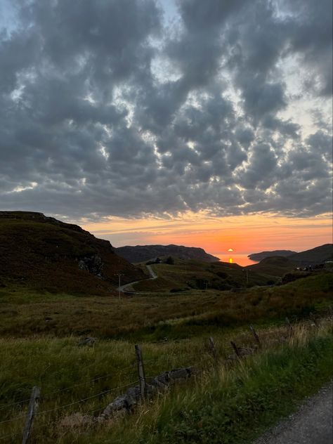 #scotland #sunset #scottish #northcoast500 #highlands #countryside #nature #mountains #grassland Scottish Countryside Aesthetic, Scotland Highlands Aesthetic, Scottish Highlands Aesthetic, Highlands Aesthetic, Uk Mountains, Scottish Lifestyle, Scotland Countryside, Scotland Sunset, Katie Morag