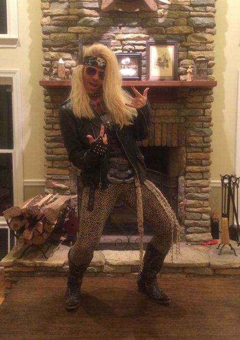 80's Hair Band Costume 80s Hair Band Costume, 80’s Hair, 80s Costume, 80s Theme, 80s Hair Bands, Band Outfits, 90s Hairstyles, Glam Metal, Metallic Hair