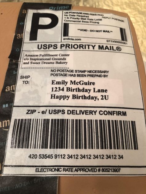 Amazon Package, Amazon Box, Amazon Fulfillment Center, A Birthday Cake, Cake Shapes, Cake Designs Birthday, Make An Effort, Happy Words, Birthday Surprise