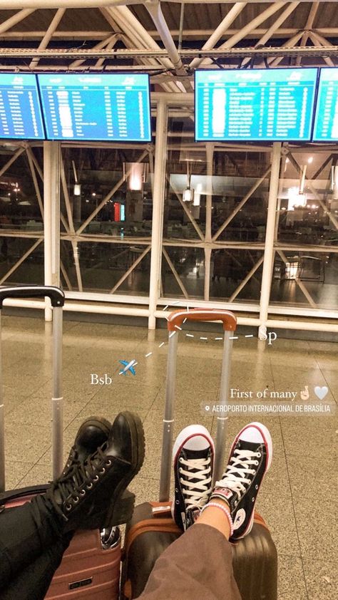 Airport Aesthetic Instagram Story, Airport Photos Instagram, Airport Poses Instagram, Airport Photos Ideas, Airport Photo Ideas, Travel Photography Airport, Airport Poses, Creative Beach Pictures, Dubai Photoshoot