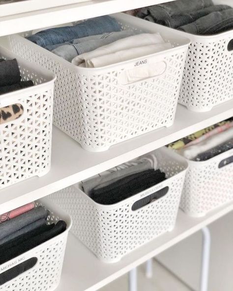 Ideas Para Organizar Closet, Ideas Para Organizar Cuarto, Mini Appliances, Closet Organisation, Dream Closet Design, Clothes Organization Diy, Pink Bedrooms, Storage Places, Kitchen Room Design