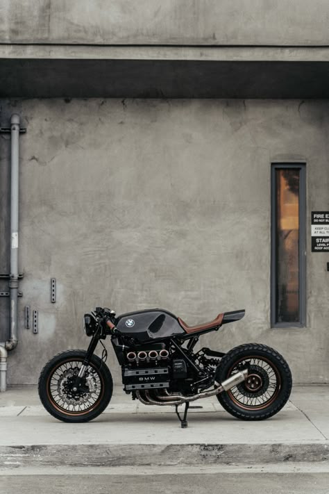 BMW CAFE RACER CUSTOM MOTORCYCLE SHOP DOWNTOWN Honda Bobber, Custom Bikes Cafe Racers, Cafe Racer Design, Stylish Bike, Bike Bmw, Serie Bmw, Bmw K100, Racer Motorcycle, Мотоциклы Cafe Racers