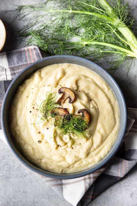 This Cauliflower Fennel Soup highlights fresh fall produce in every comforting spoonful. Made with 5 simple ingredients in just 1 pot, it’s a cozy appetizer or side that also happens to be naturally low carb, keto-friendly, gluten free, dairy free, and vegan! Fennel Soup, Fall Produce, Healthy Low Carb Dinners, How To Make Cauliflower, Creamy Cauliflower Soup, Cauliflower Soup Recipes, Healthy Appetizer, Creamy Cauliflower, Comfort Soup