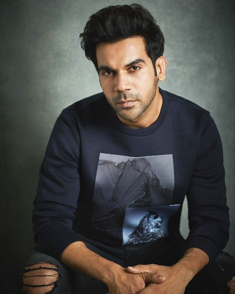 Indian Celebrity Portraits, Rajkumar Rao, Portraits Male, Best Hd Background, Rajkummar Rao, Celebrity Portraits Drawing, Indian Celebrity, Black Indians, Glamour World