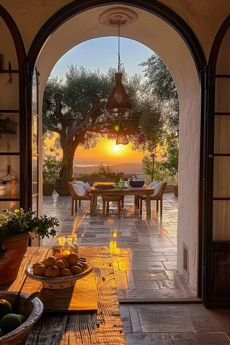 Home Interior Design Mediterranean, Mediterranean Ranch Style Homes, Light Mediterranean Interior, Italian Architecture Interior, Italian Style Homes Interior, New Mediterranean Interior, Italian Mediterranean Homes, Italian Homes Interiors, Italian House Interior