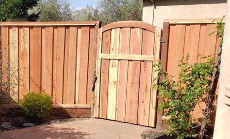 24 Stunning Fence Gate Ideas & Designs in 2023 Wood Gates And Fences, Fence Gate Ideas, Diy Pool Fence, Picket Fence Gate, Metal Fence Gates, Wooden Gate Designs, Iron Fence Gate, Wooden Fence Gate, Vinyl Picket Fence