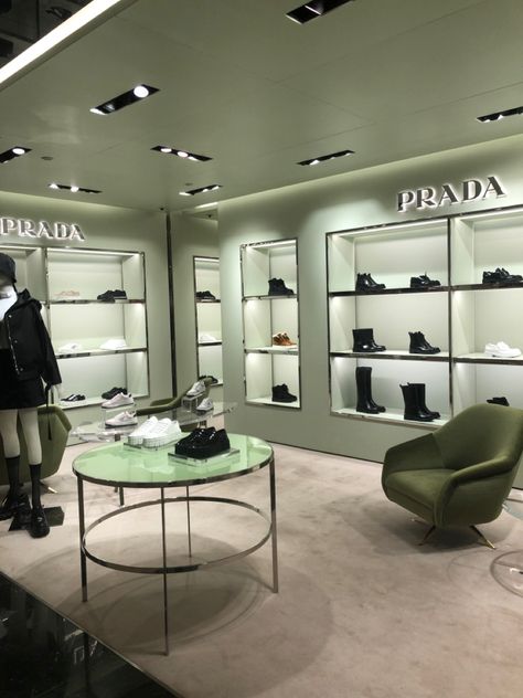 Prada Showroom, Prada Store Aesthetic, Chanel Store Interior, Dior Store Interior, Luxury Retail Store, Shoe Store Design, Interior Ceiling Design, Store Design Boutique, Small House Elevation Design