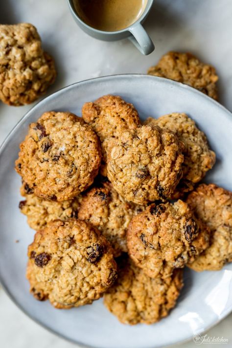 Oat and raisin cookies Oat Raisin Cookies Healthy, Raisins Cookies Recipe, Sprouted Rolled Oats Cookies, Oat Cookies Aesthetic, Oat Raisin Cookies, Rolled Oat Cookies, Rolled Oats Cookies, Recipes With Raisins, Oat Cookies Healthy