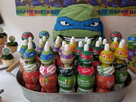 Ninja Turtles Birthday Party Ideas Favors, Teenage Ninja Turtles Birthday Party, Ninja Turtle Birthday Activities, Tmnt 3rd Birthday, Ninja Turtle Sleepover Ideas, Simple Ninja Turtle Party, Ninja Turtle Treat Bags, Teenage Mutant Ninja Turtles Birthday Party Ideas, Tmnt Mutant Mayhem Birthday