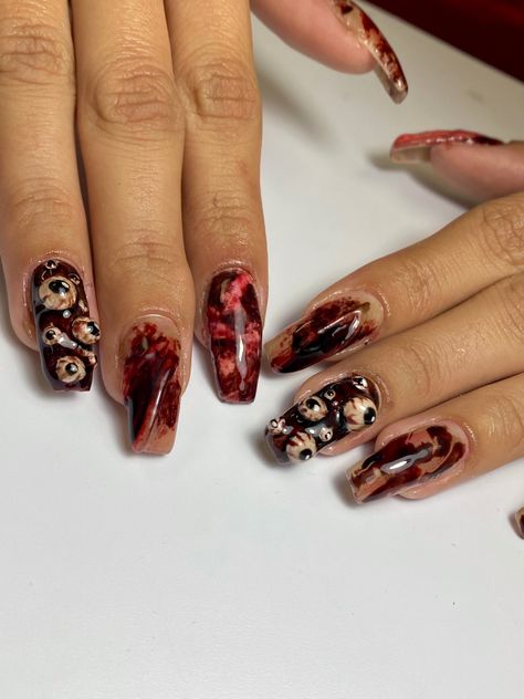 Super gross and gory nails for the win! #halloween #halloweennails Halloween Nails Gory, Gory Nail Designs, Gore Halloween Nails, Halloween Gore Nails, Halloween Spooky Nails, Gory Halloween Nails, Gross Nails, Gory Nails, Gore Nails