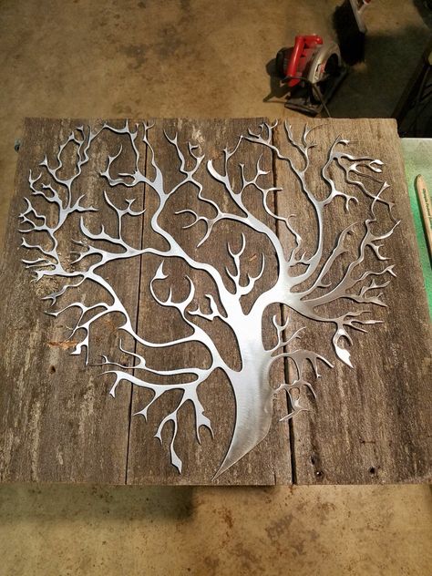 Cnc Plasma Projects Ideas, Cnc Plasma Projects, Wall Stenciling, Metal Tree Art, Tree Heart, Mdf Panel, Wall Art Rustic, Tree Artwork, Metal Tree Wall Art