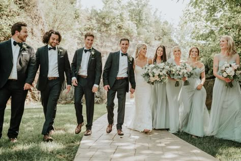 Green Wedding Party, Sage Green Wedding Colors, Sage Bridesmaid Dresses, Sage Green Bridesmaid Dress, Green Wedding Colors, Sage Wedding, Beach Wedding Photos, Sage Green Wedding, Professional Wedding Photography