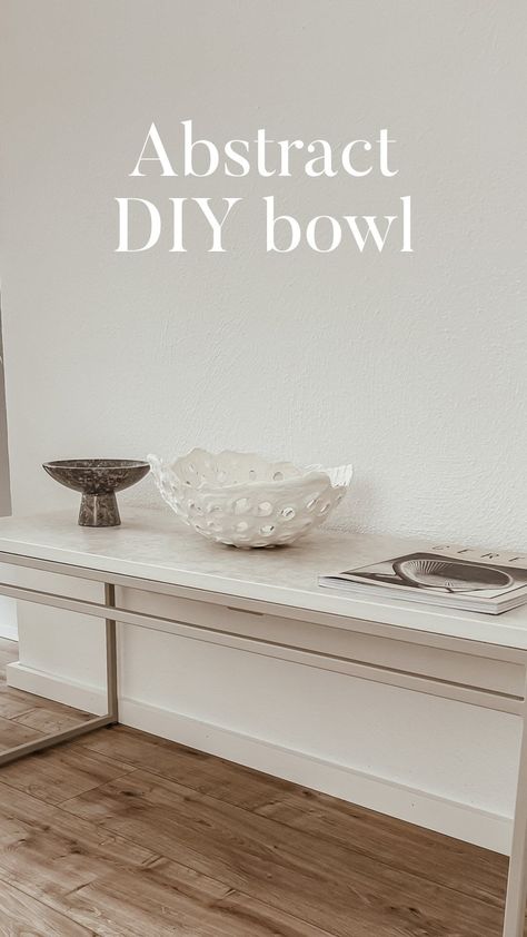 Diy Stone Bowl, Bowl Hat, Textured Bowls, Gold Bowl, Diy Bowl, Creative Interior, Diy Display, Stone Bowl, Interior Home Decor