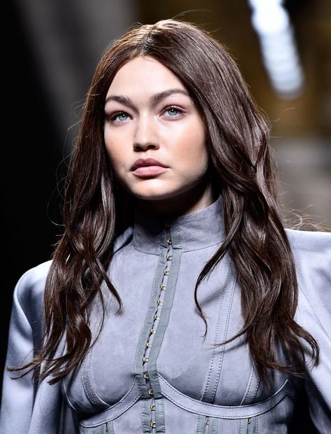 See the Wildest Beauty Looks Gigi Hadid Wore During Fashion Month Gigi Hadid Makeup, Gigi Hadid Hair, Gigi Hadid Style, French Braid Hairstyles, Shoulder Hair, The Beauty Department, Model Aesthetic, Hair Painting, Hollywood Celebrities