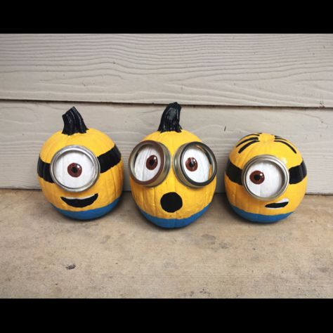 Minion Pumpkin Painting Painted Pumpkins Minions, Minion Pumpkins Painting, Simpsons Pumpkin Painting, Minon Pumpkin Painting, Halloween Painting Pumkins Ideas, Monkey Pumpkin Painting, Minecraft Painted Pumpkins, Cocomelon Pumpkin Painting, Pumpkin Painting Ideas Minions