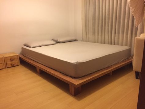 Cama tatami Chöwa by Gua! Cot Ideas, Tatami Bed Frame, Homemade Bed Frame, Homemade Beds, Creative Beds, Tatami Bed, Simple Bed Frame, Small Room Design Bedroom, Bedroom Trends