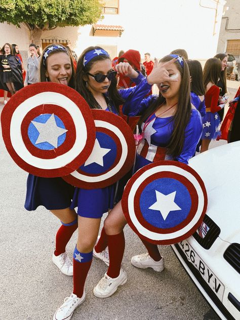 Captain America Costume For Women, Captain America Halloween Costume, Marvel Diy, Captain America Cosplay, Ra Boards, Diy Costumes Women, Captain America Costume, Dress Up Ideas, Women Diy