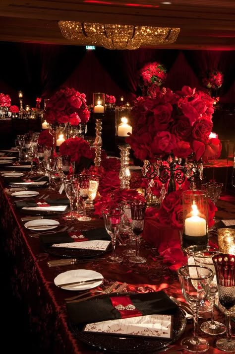 Flowers And Candles, Red Wedding Theme, Beautiful Wedding Flowers, Flower Centerpieces Wedding, Gothic Wedding, Wedding Flower Arrangements, Halloween Wedding, Lorde, Red Wedding