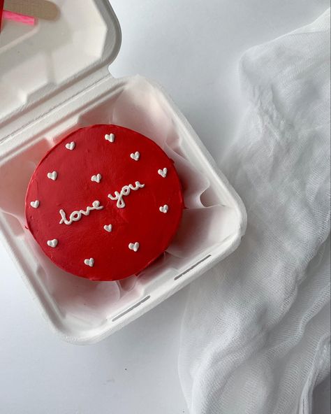 Happy Monthsary Cake, One Year Anniversary Cake, 1 Year Anniversary Cake, Easy Cake Ideas, Birthday Cake Simple, Bolo Bento Cake, Valentines Cake, Cake For Boyfriend, Happy Anniversary Cakes