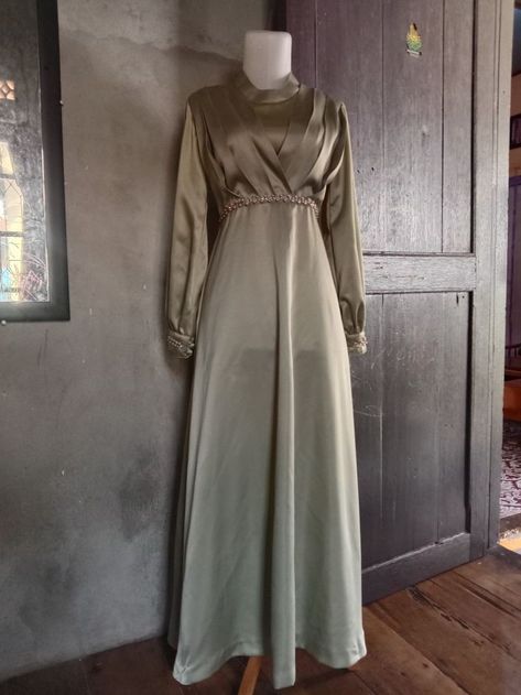 casual A-line gown with beautiful design Simple Bridesmaid Dresses Hijab, Model Dress Satin Hijab Simple, Model Bridesmaid Dress Hijab Satin, Model Gamis Satin, Satin Long Dress Bridesmaid Hijab, Model Dress Bridesmaid Hijab, Bridesmaid Hijab Simple, Ootd Bridesmaid Hijab, Dress Satin Hijab Simple