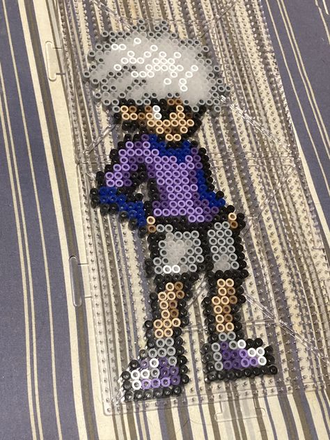 Killua Perler Beads, Hunter X Hunter Perler Beads, Hxh Perler Beads, Hxh Pixel Art, Hunter X Hunter Pixel Art, Melts Beads, Rave Kandi, Modele Pixel Art, Hamma Beads Ideas