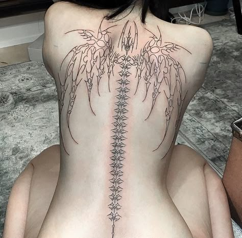 Tato Grunge, Torso Tattoos, Back Tattoo Women, Spine Tattoos, Elegant Tattoos, Back Tattoos, Dope Tattoos, Piercing Tattoo, Creative Tattoos