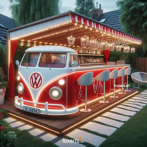 Are you looking to transform your outdoor space into a unique and fun environment? Look no further than Volkswagen bus-inspired garden bars. These creative Food Carts Ideas, Food Stand Design, Vintage Volkswagen Bus, Garden Bars, Vw Ideas, Container Cafe, Outdoor Restaurant Design, Vintage Vw Bus, Cafe Shop Design