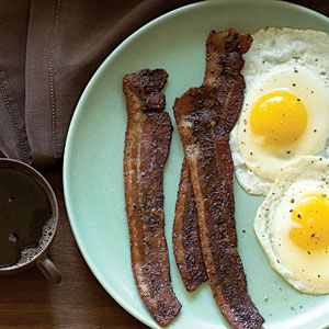 23 Bacon Recipes Brown Sugar Coffee, Bacon Recipes Breakfast, Brown Sugar Bacon, Bacon And Eggs, Bacon Breakfast, Cooking For A Crowd, Low Carbohydrate Diet, Coffee Breakfast, Bacon Recipes