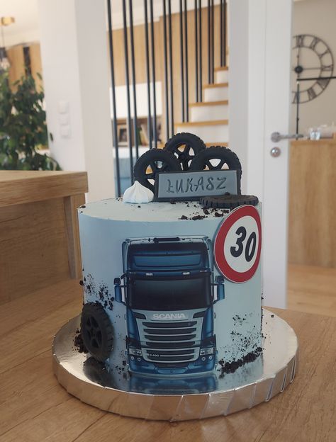 Truck Cake Ideas For Men, Scania Cake, Truck Cakes For Men, Truck Cake Birthday, Mechanics Birthday Cake, Ambulance Cake, Cake Truck, Mechanics Birthday, Men Cakes