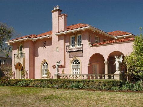 Pink stucco is a common exterior choice for the Mediterranean style home. Clay roof tiles are often used in warmer regions both to add beauty and keep the home cool. Pink House Exterior, Stucco Colors, Mediterranean Style Home, Storage Inspiration, Stucco Homes, Spanish Style Home, Roof Architecture, Casas Coloniales, Shed Roof