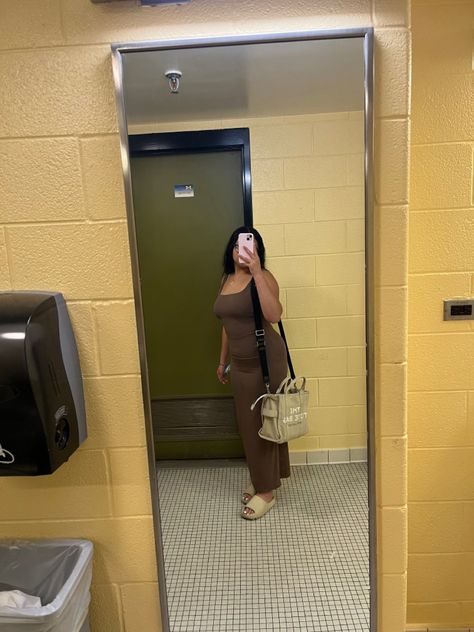 Yeezy Slides With Dress, Dress With Yeezy Slides, Outfits With Yeezy Slides, Slide Outfits, Yeezy Slides Outfit, Slides Outfit, Yeezy Slides, The Tote Bag, Brown Dress