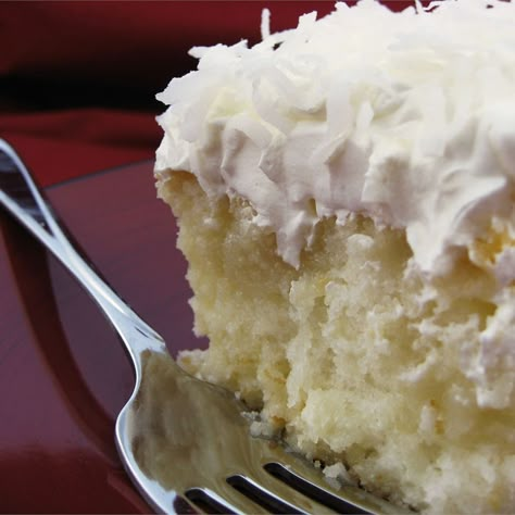 Rotten Coconut Cake Recipe, Potluck Recipes Dessert, Coconut Poke Cake, Coconut Poke Cakes, Potluck Desserts, Coconut Cake Recipe, Poke Cake Recipes, Sheet Cake Recipes, Salty Cake