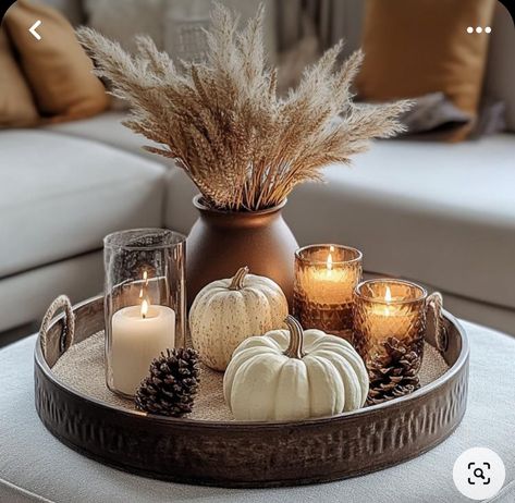 Autumn Tray Decor Living Room, Fall Decor Ideas For Kitchen, Living Room Tray Decor, Autumn Centrepiece, Autumn House Decor, Fireplace Fall Decor, Table Tray Decor, Fall Tray Decor, Tray Table Decor