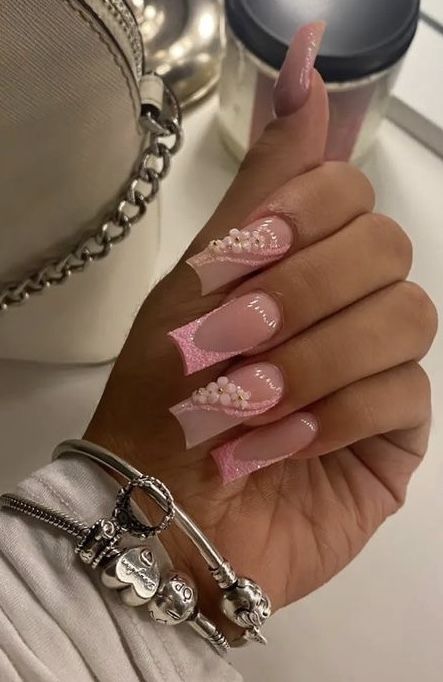 Light Pink Nails Prom, Grad Nails, Quinceanera Nails, Pink French Nails, Retro Nails, Nails Coffin Short, Glow Nails, Classy Acrylic Nails, Pink French