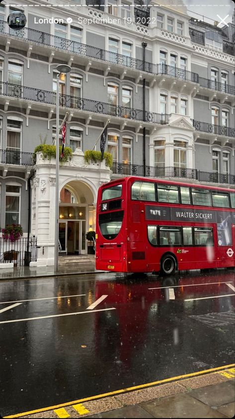 Inspo for Instagram Story - London life Red Bus Aesthetic, Inspo For Instagram, Bus Aesthetic, London Red Bus, University Abroad, London Weather, London Vibes, London Dreams, London Boy