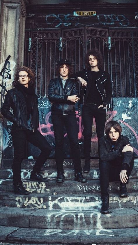 Rock Bands Photography, Rock Band Photos, Band Shoot, Van Mccann, Catfish And The Bottlemen, Band Photoshoot, Band Photography, Grunge Band, Group Photography