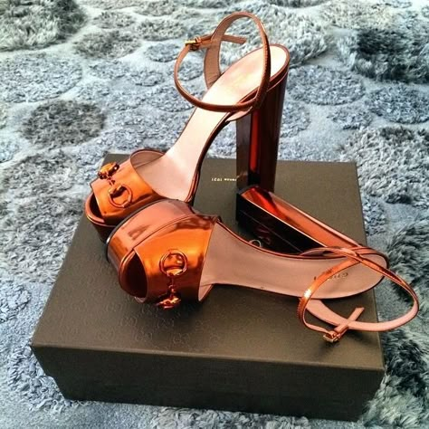 Chic Heels, Orange Shoes, Shoes Heels Classy, Heels Classy, Walk In My Shoes, Girly Shoes, Hype Shoes, Aesthetic Shoes, Shoe Closet