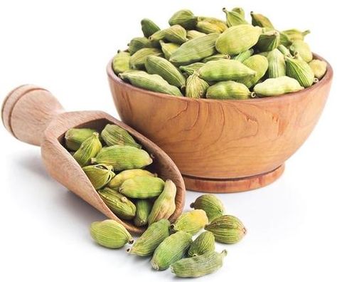 Cardamom Benefits, Green Cardamom, Organic Diet, Natural Health Remedies, Seed Pods, Natural Home Remedies, Health Remedies, Organic Recipes, Natural Health