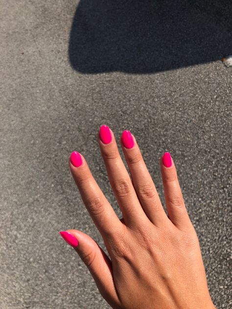 Gel Polish For Summer, Hot Pink Nails Inspiration, Oval Nails Bright Colors, Gel Hot Pink Nails, Hot Pink Round Acrylic Nails, Bright Pink Acrylic Nails Almond, Bright Hot Pink Nails, Hot Pink Nails Round, Simple Nails Hot Pink