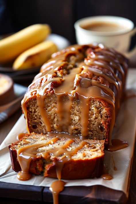 Salted Caramel Banana Bread Banana Bread With Caramel Sauce, Banana Bread Caramel, Traditional Banana Bread, Gourmet Banana Bread Recipe, Banana And Caramel Cake, Caramel Pumpkin Bread, Toffee Banana Bread, Banana Caramel Muffins, Caramel Apple Monkey Bread