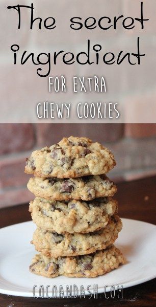 THIS IS A GAME CHANGER! The best chocolate chip cookie recipe you will ever make! Best Chocolate Chip Cookie Recipe, Oatmeal Chocolate Chip Cookie Recipe, Best Chocolate Chip Cookies Recipe, Cookies Oatmeal, Banana Cookies, Holiday Sweets, Oatmeal Chocolate Chip, Chewy Cookies, Best Chocolate Chip