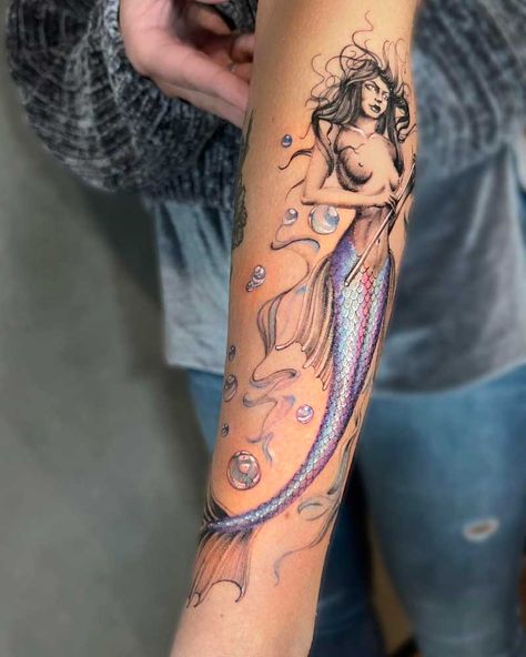 Realistic Mermaid, Capricorn Tattoo, Mermaid Artwork, Tattoo Color, Mermaid Tattoo, Mermaid Tattoos, Color Tattoo, Tattoos And Piercings, Tattoos For Women