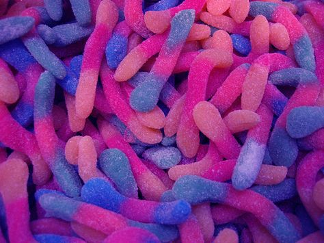 Neon Sour Gummyworms. [ ] Sour Worms, Sour Gummy Worms, Best Sweets, Gummy Worms, Sour Candy, Favorite Candy, Colorful Candy, Gummy Candy, Cute Food