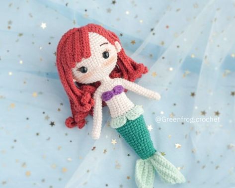 PATRÓN GRATIS Mi Muñeca Sirena Amigurumi - Crochetisimo Fin Ears, Crochet Doll Tutorial, Ariel Mermaid, Crochet Dolls Free Patterns, Mermaid Pattern, Green Frog, Princess Dolls, Crochet Doll Pattern, Tinker Bell